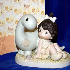 PRECIOUS MOMENTS Girl with Dinosaur 261068 W/BOX